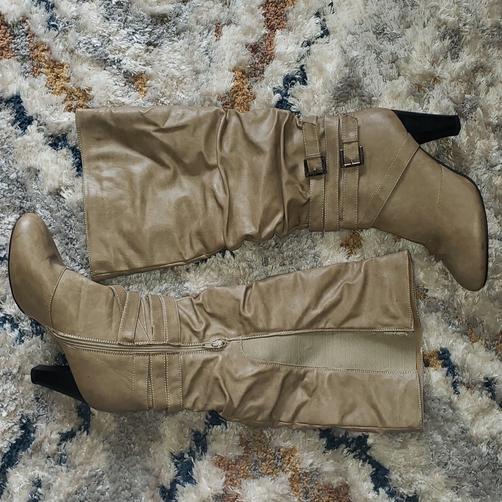 Tan Wide Calf Double Buckle Heeled Boots (Size 11)